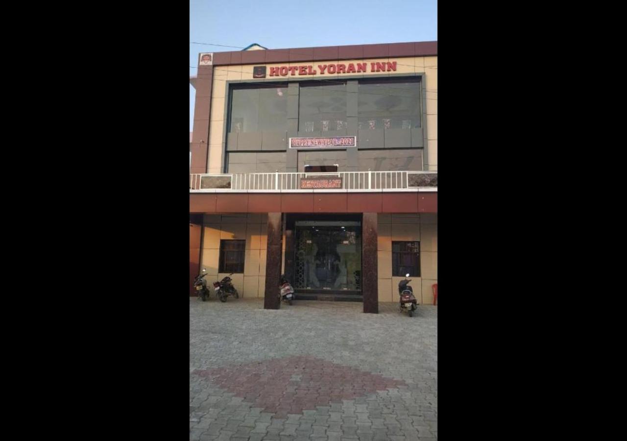 Hotel Yoran Inn & Restaurant By Wb Inn Sadabad Buitenkant foto